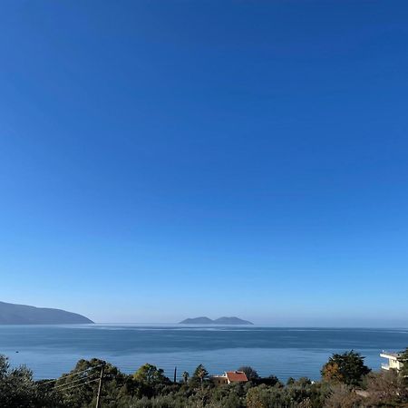 Pararse Apartments Vlorë Esterno foto